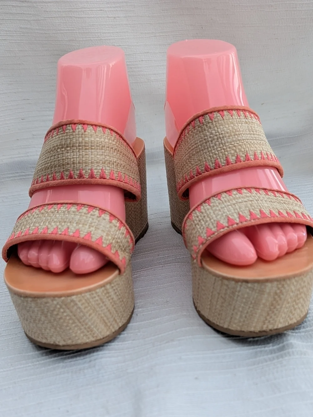 DV by Dolce Vita  Double-Strap Wedge Sandals Size 8.5